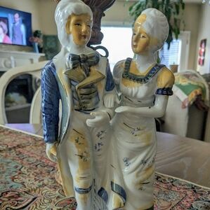 Vintage Gorgeous Statue Of A Couple From The 1800s.